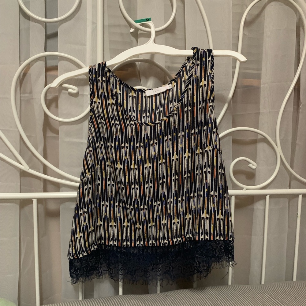 Lush cropped, tank. Fun colors!!